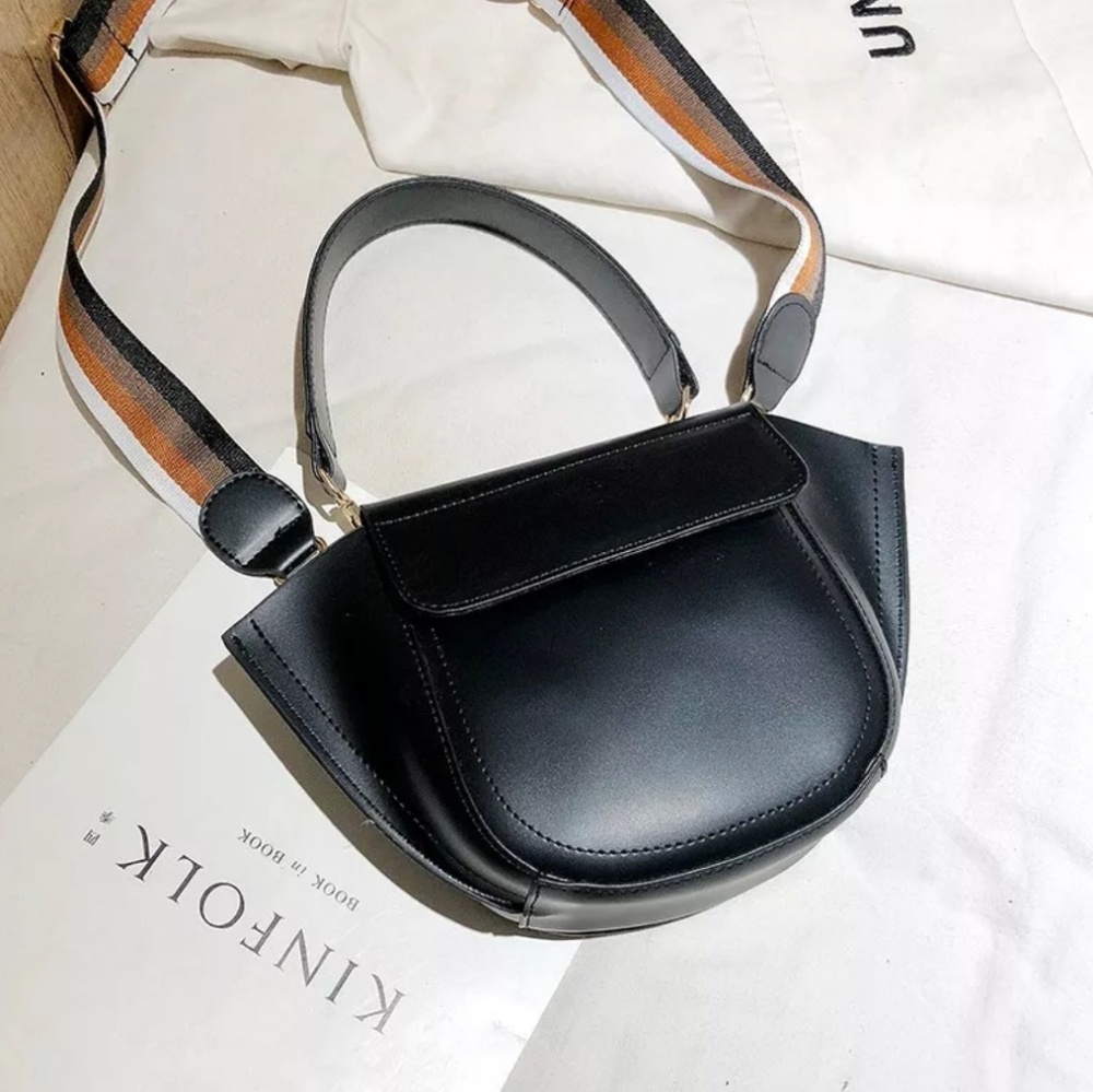 NEW REIMS Leather Shoulder Crossbody Wrist Purse - Picture 4 of 7